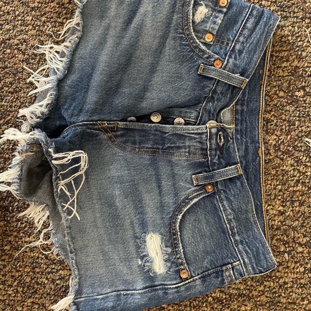 Size 23 Levi Cut off shorts